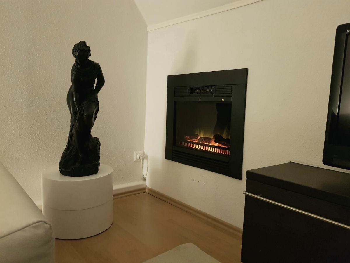 Apartment Am Suedpark Erfurt - Inkl Garten Mit Sitzlounge - Zentrumsnah Kültér fotó